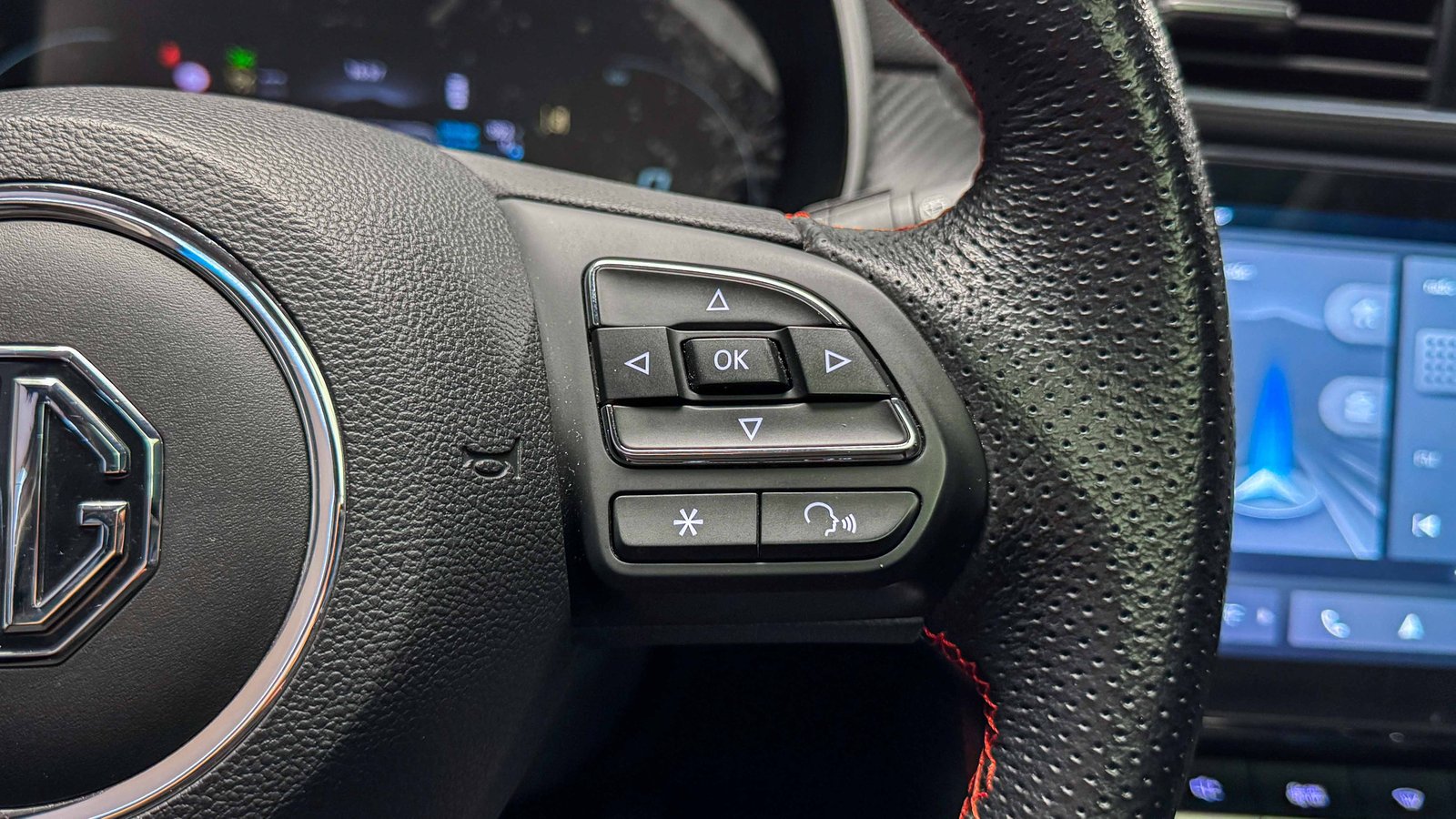 MG ZS EV DLX 2024 - Imagen 9 de 20
