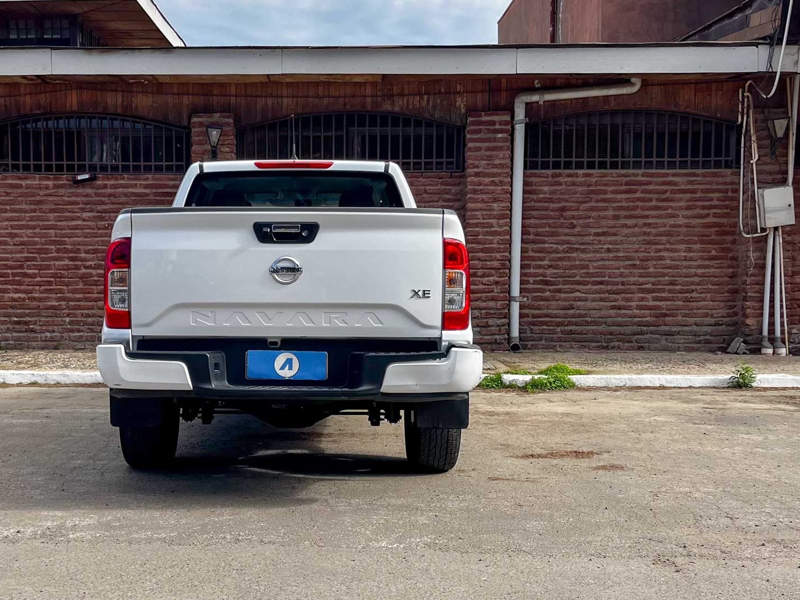 Nissan Navara XE MT 4x2 2.3 2021 - Foto 3 de 12