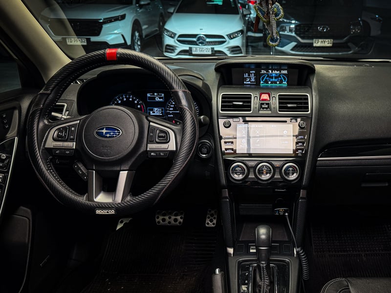 Subaru Forester XT AWD 2.0 2019 - Imagen 14 de 20