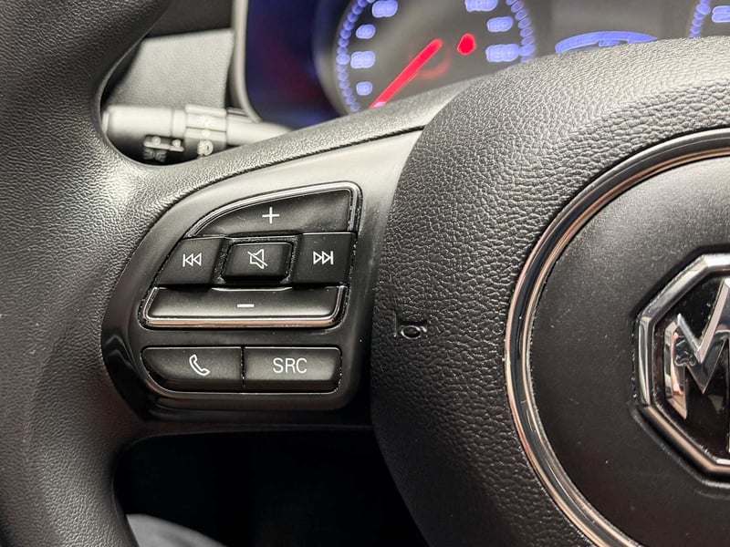 MG ZS STD MT 2025 - Imagen 9 de 20