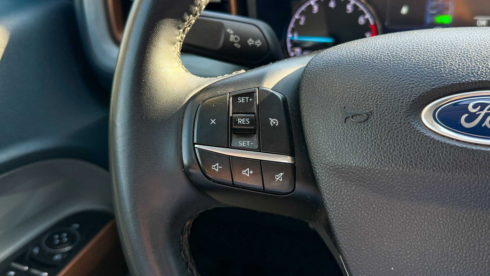 Ford Maverick Lariat 4x4 2.0 2023 - Imagen 10 de 20