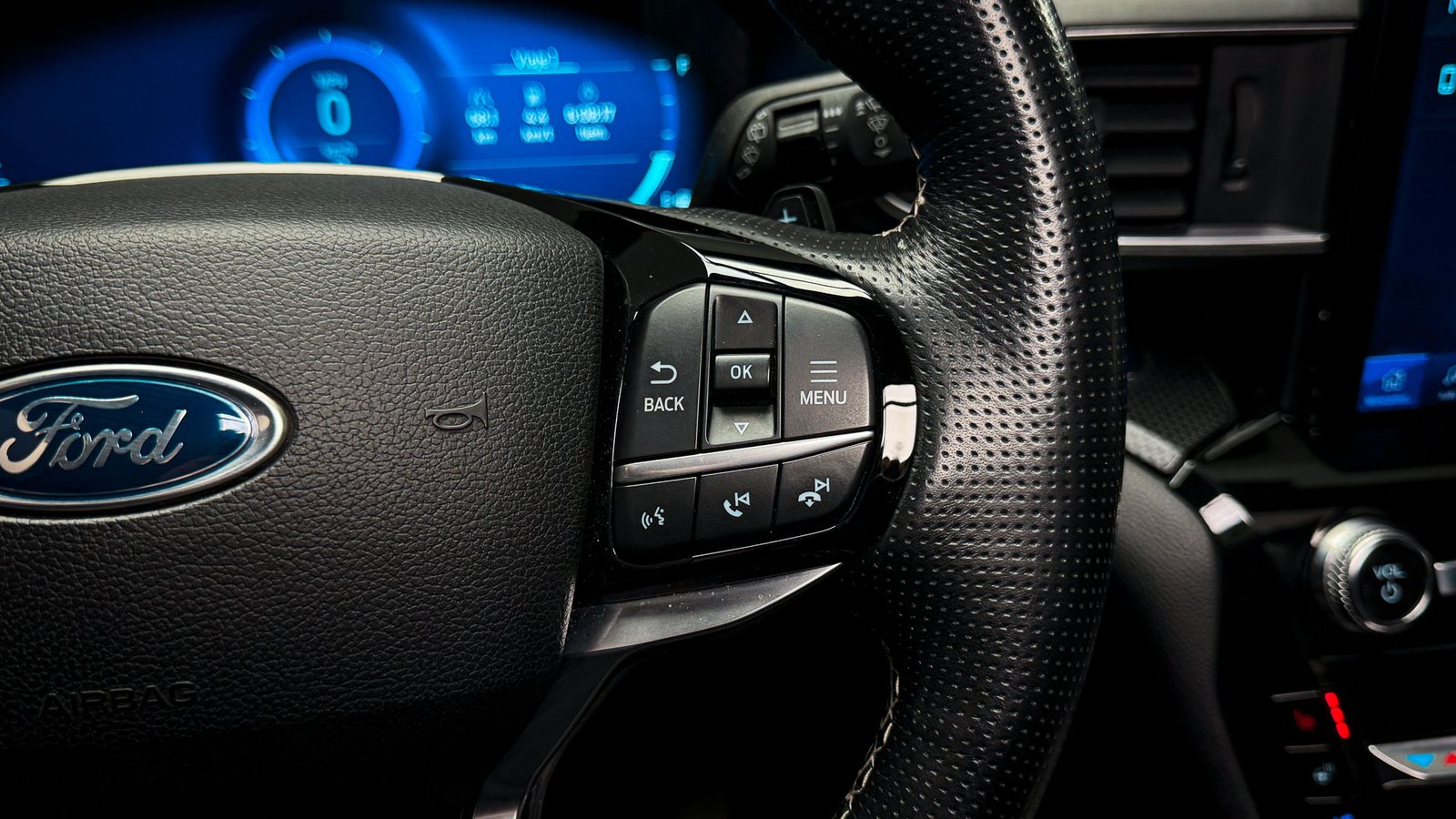 Ford Explorer ST 3.0 ECOBOOST 4X4 AT 2021 - Imagen 10 de 20