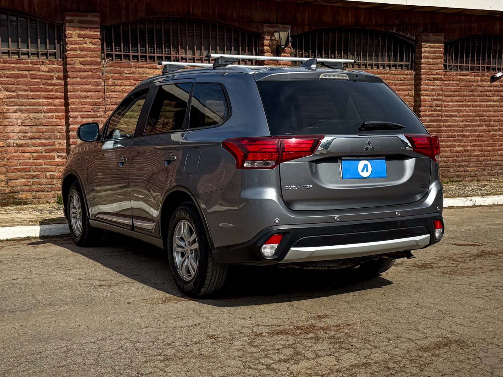 Mitsubishi Outlander GL AT 2018 - Foto 2 de 20