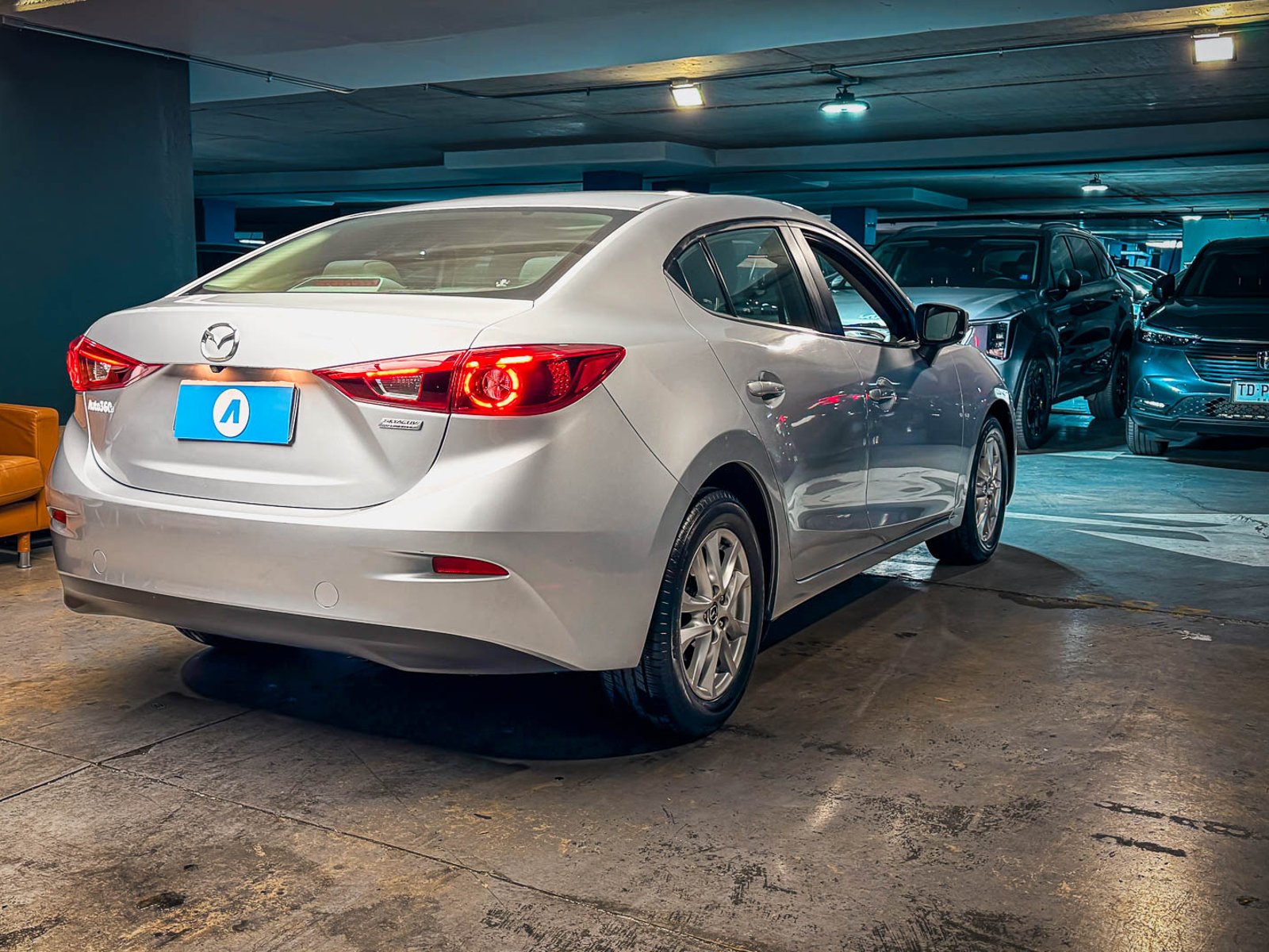 Mazda 3 V 2.0 2019 - Foto 4 de 20