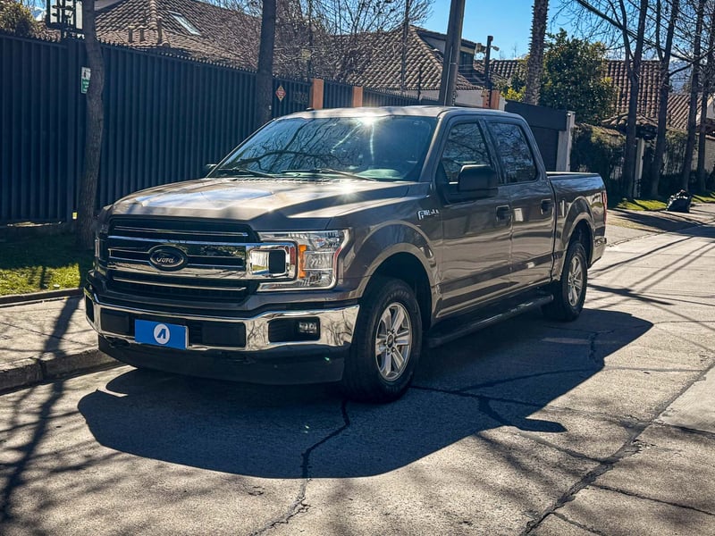 Ford F-150 XLT DC 4X2 3.3 2020