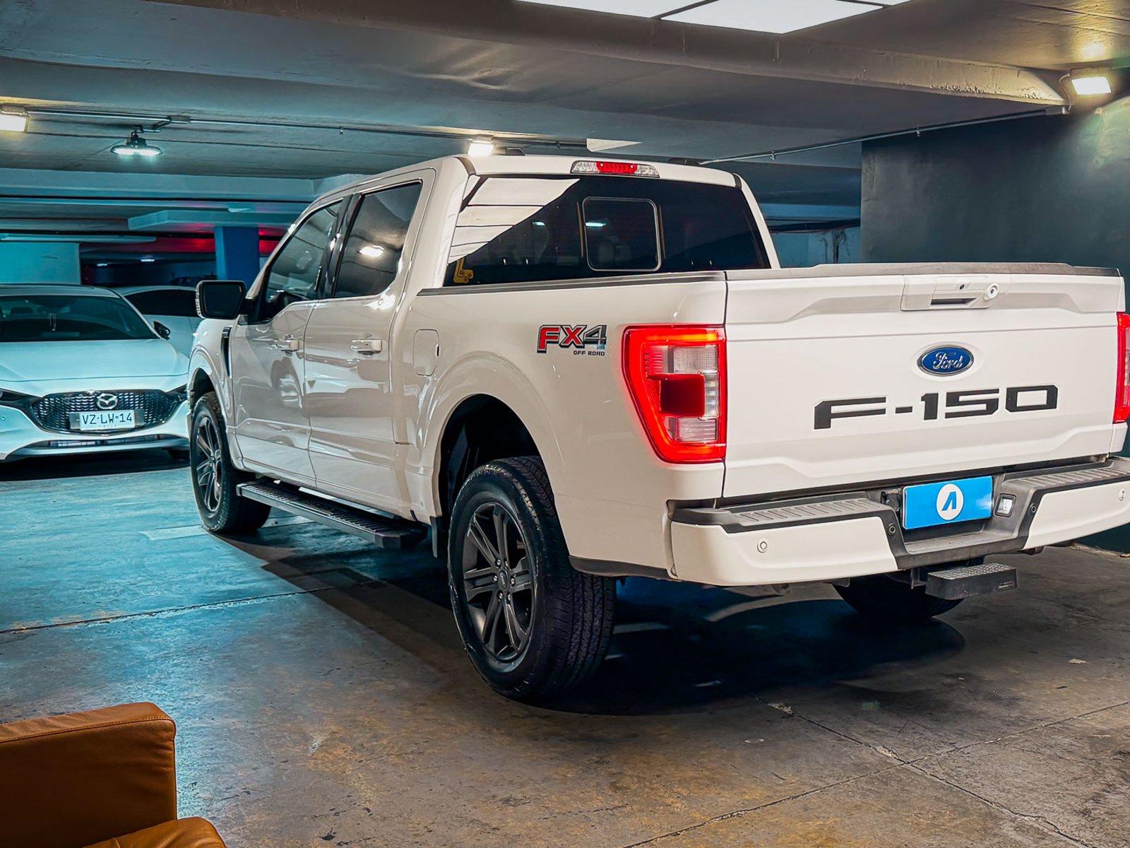 Ford F150 Lariat Sport 5.0 2022 - Foto 2 de 20