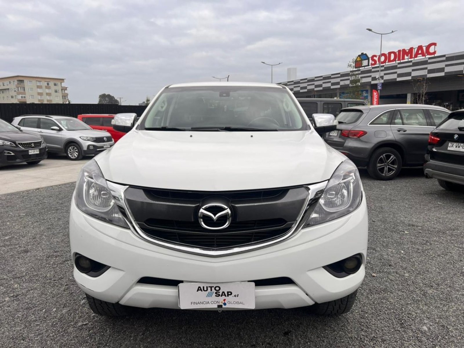 Mazda BT-50 DCAB SDX 4X4 3.2 AUTOMATICA 2022 - Foto 2 de 10