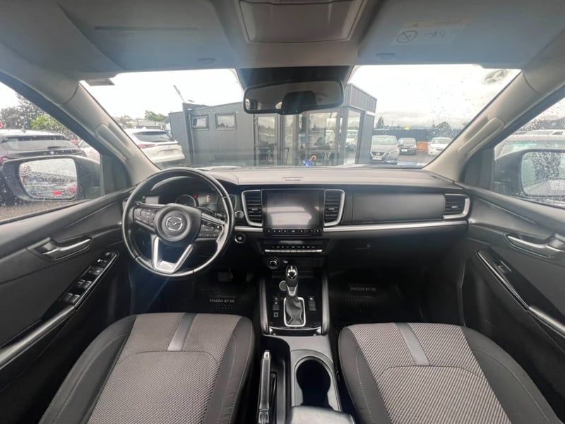 Mazda BT-50 ALL NEW BT50 4X4 3.0 AUT 2022 - Imagen 8 de 10