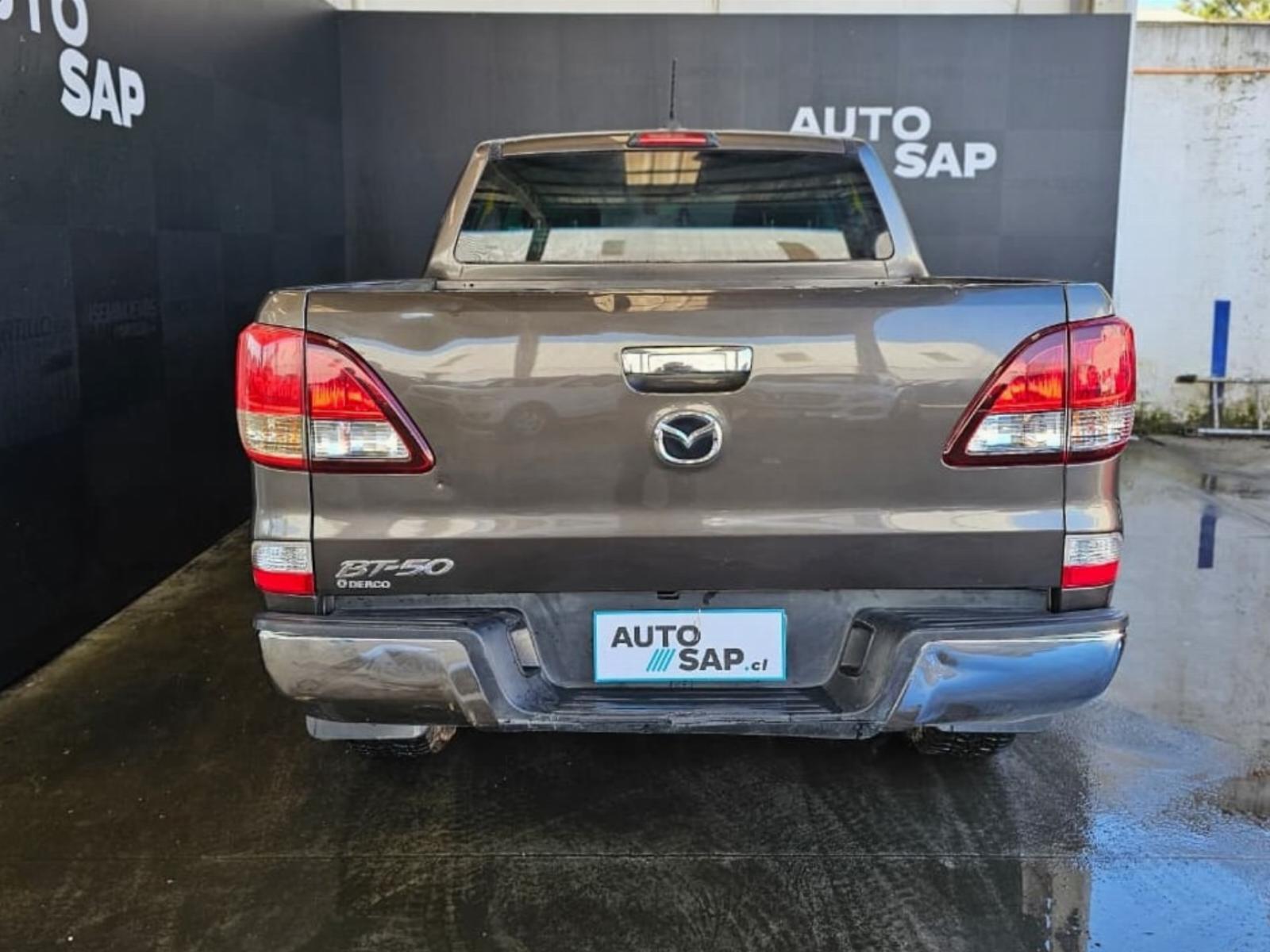 Mazda BT-50 DOHC DCAB 2.2 MT 2022 - Imagen 6 de 8