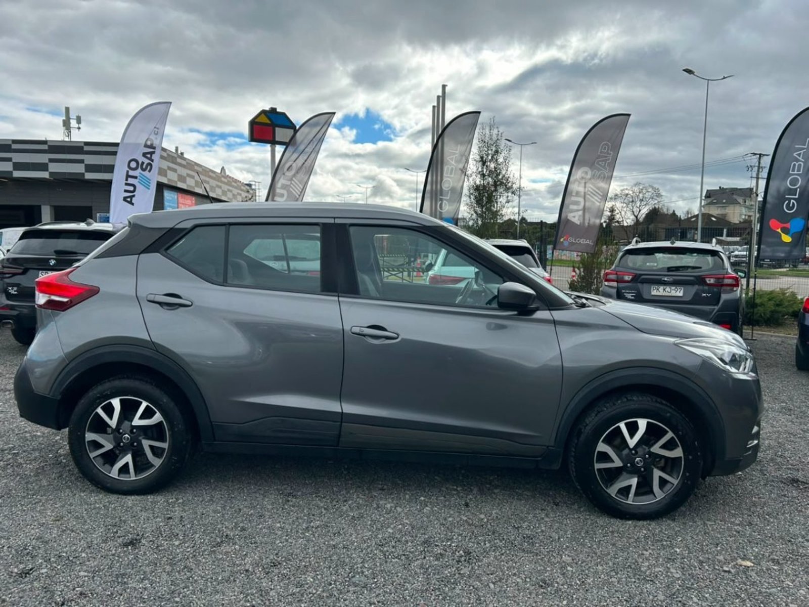 Nissan KICKS 1.6 SENSE MT 2020 - Imagen 4 de 10