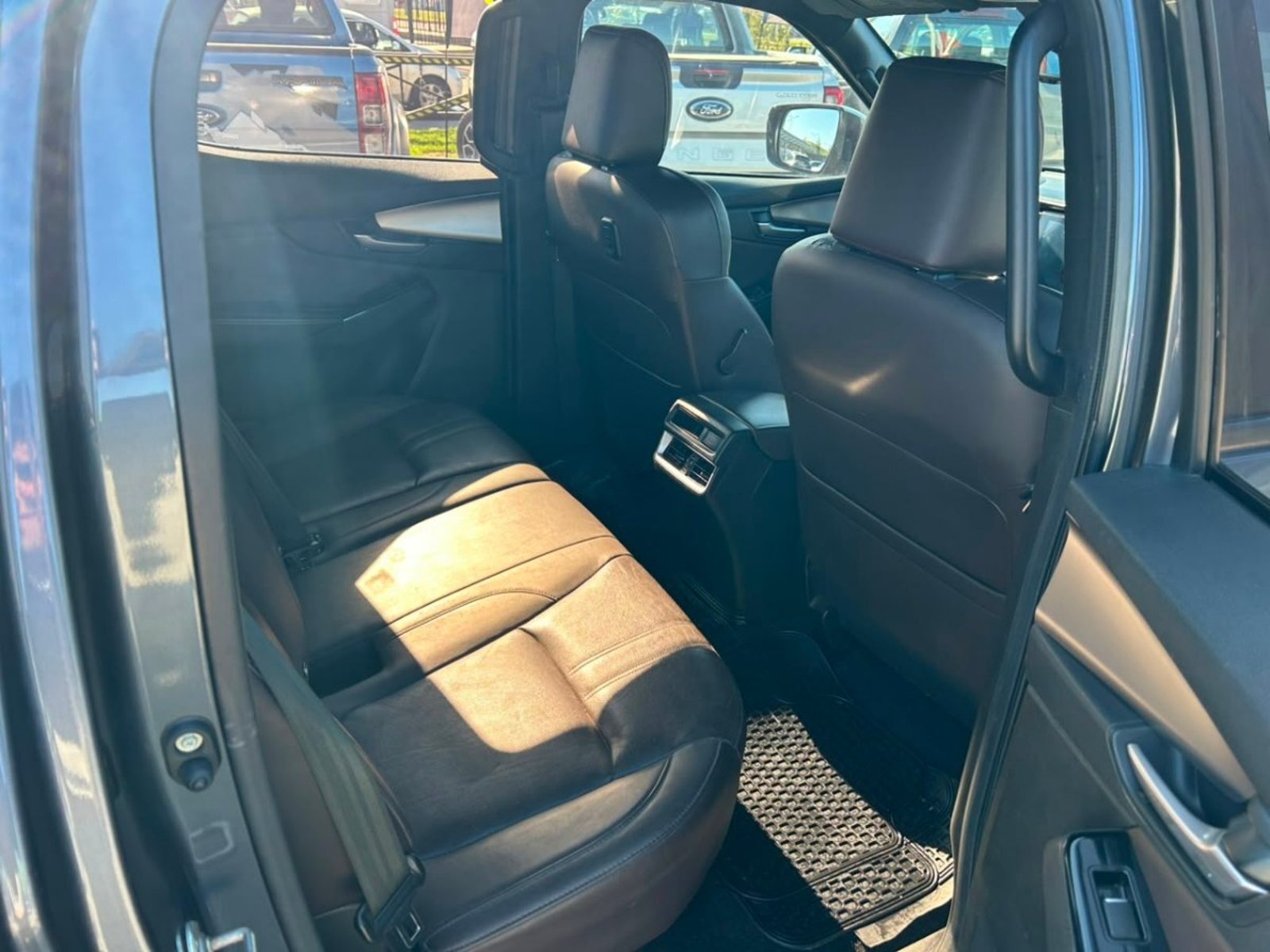 Mazda BT-50 4X4 3.0 AUT 2022 - Imagen 9 de 10