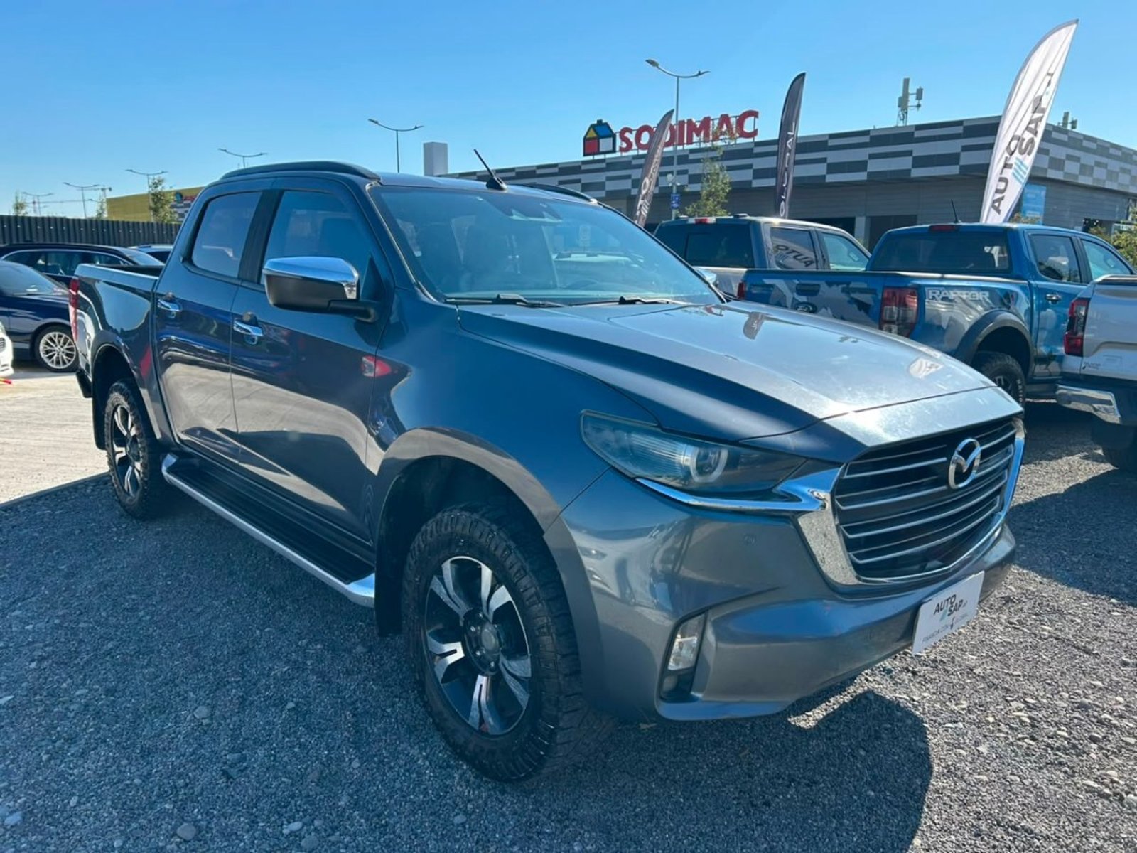 Mazda BT-50 4X4 3.0 AUT 2022 - Foto 3 de 10
