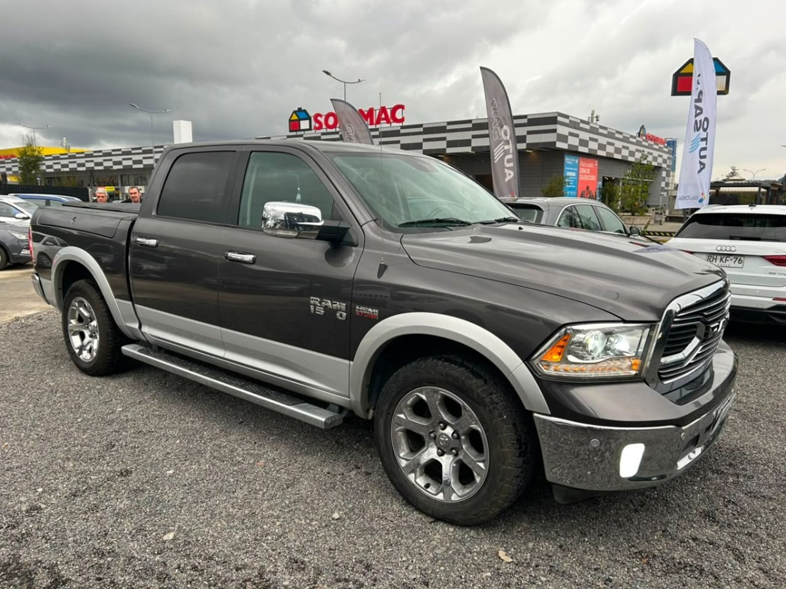 RAM 1500 CREW CAB LARAMIE 5.7 CC V8 2019 - Imagen 3 de 10