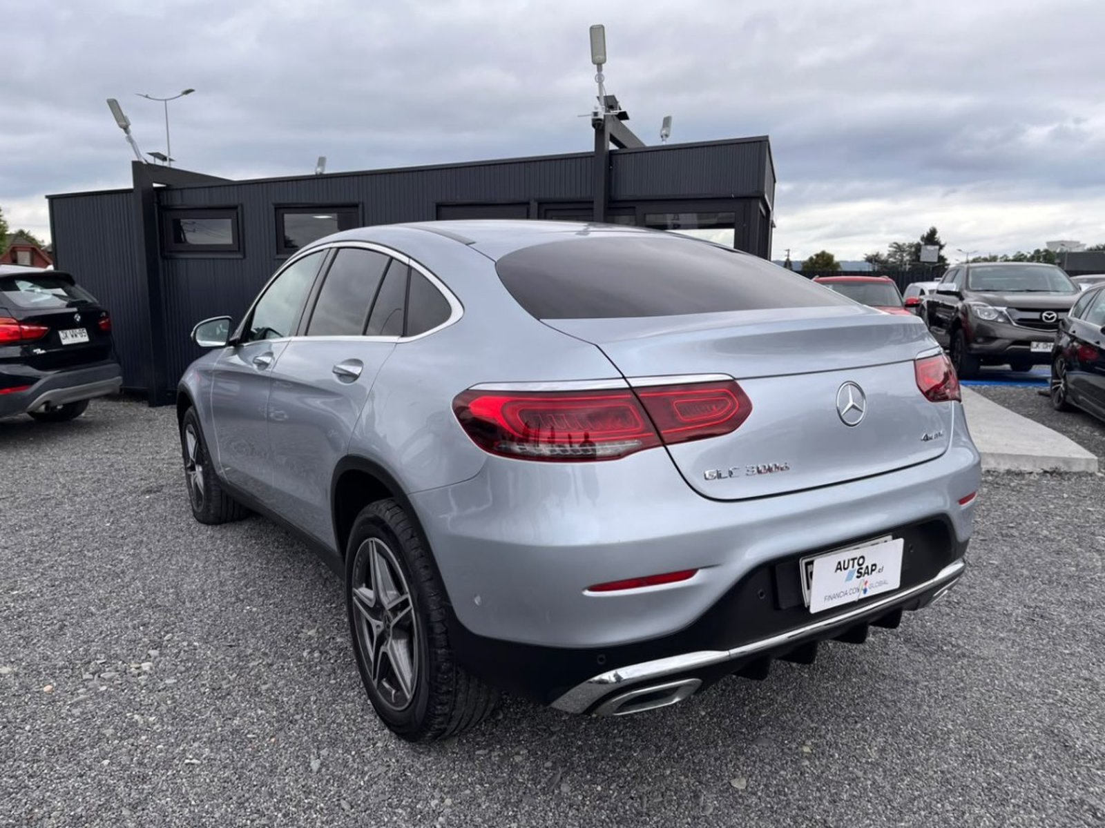 Mercedes-Benz GLC 300 2022 - Foto 5 de 10