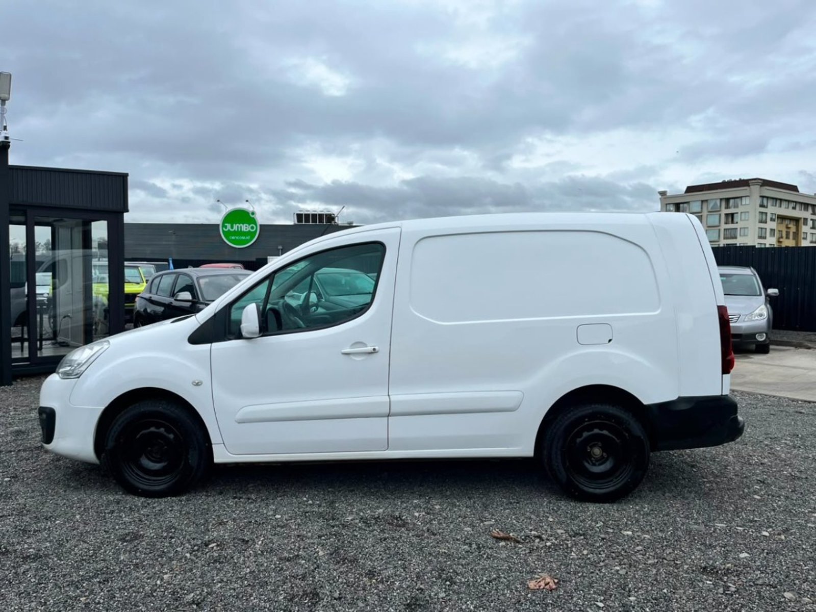Peugeot PARTNER MAXI HDI 1.6 2018 - Imagen 8 de 10