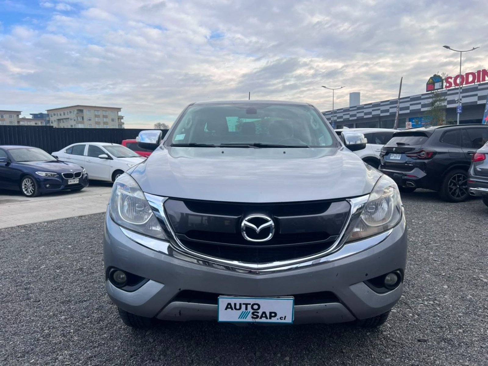 Mazda BT-50 DCAB SDX 4X4 3.2 AUTOMATICA 2018 - Foto 2 de 10