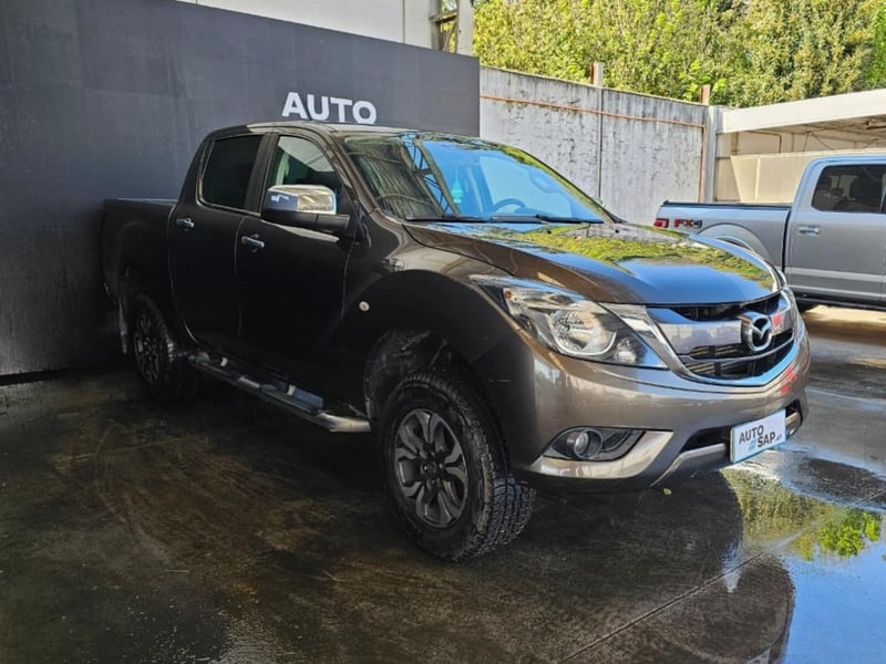 Mazda BT-50 DOHC DCAB 2.2 MT 2022 - Imagen 3 de 10