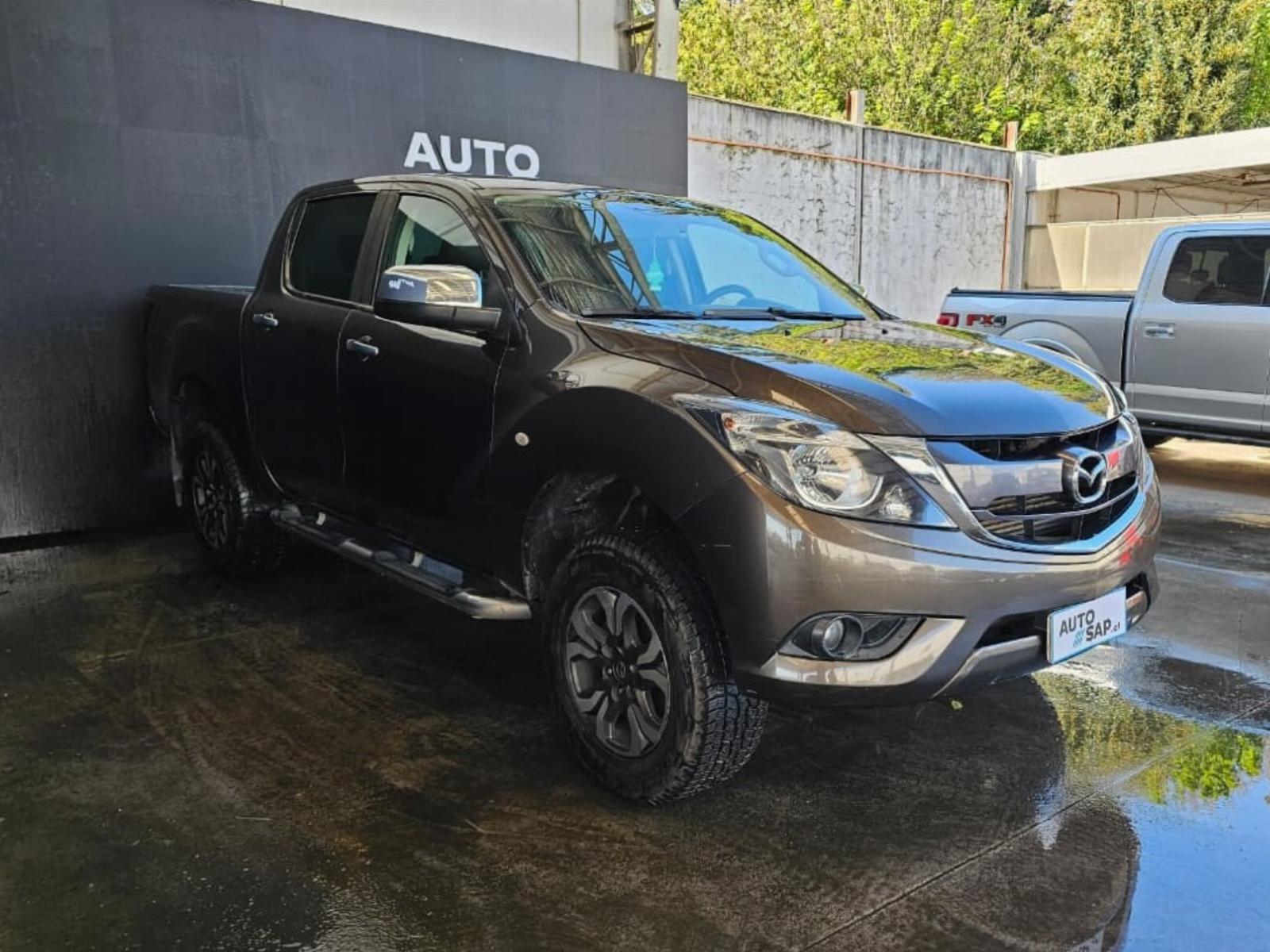 Mazda BT-50 DOHC DCAB 2.2 MT 2022 - Imagen 3 de 8