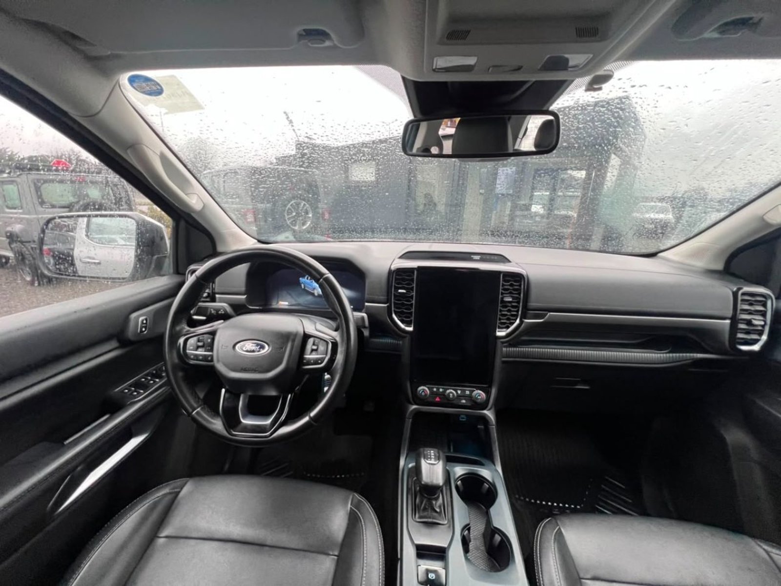 Ford RANGER LIMITED 4X4 3.0 V6 AUT 2024 - Imagen 9 de 10