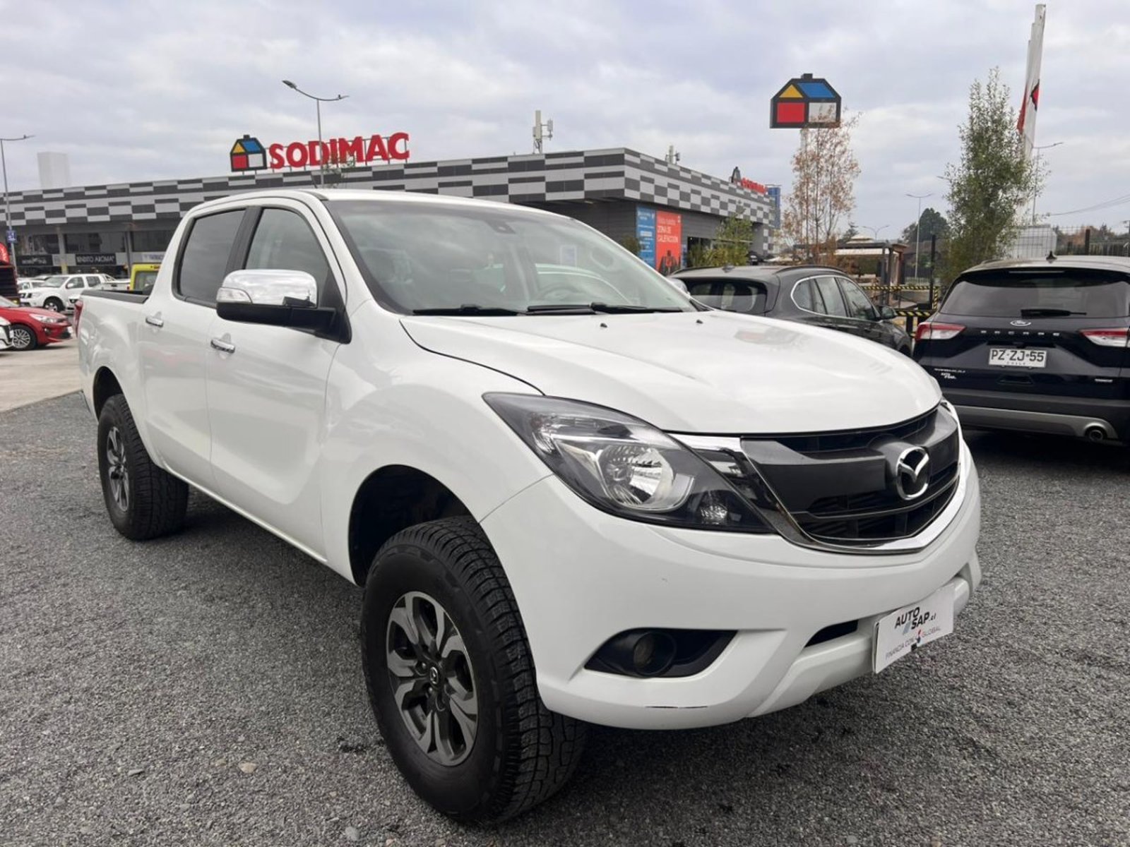 Mazda BT-50 DCAB SDX 4X4 3.2 AUTOMATICA 2022 - Foto 3 de 10