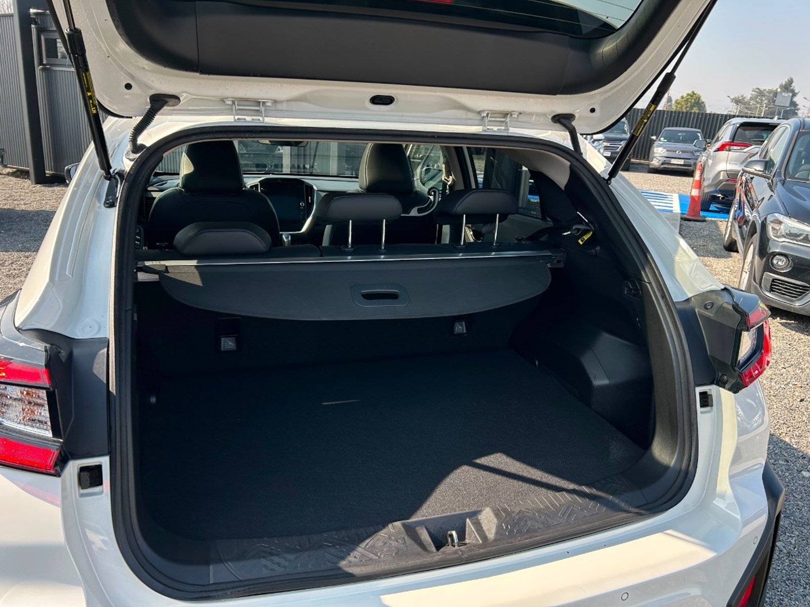 Subaru CROSSTREK TOURING 4X4 2.0 AUT 2024 - Imagen 9 de 10