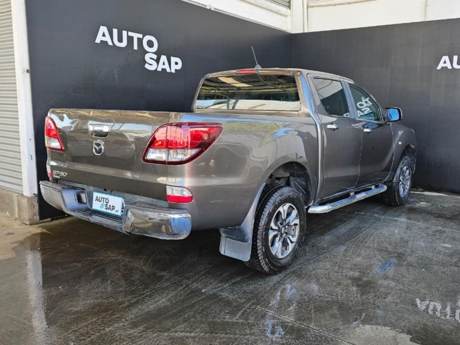 Mazda BT-50 DOHC DCAB 2.2 MT 2022 - Imagen 5 de 8