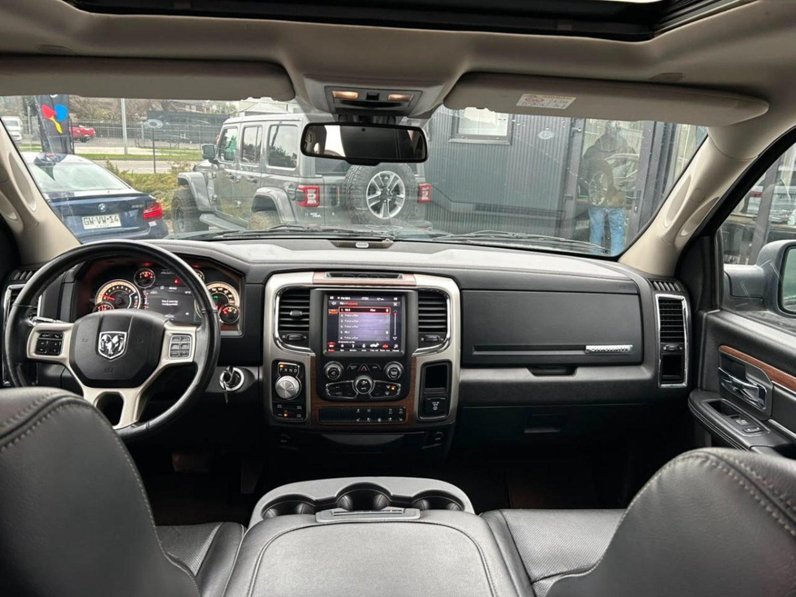 RAM 1500 CREW CAB LARAMIE 5.7 CC V8 2019 - Imagen 10 de 10
