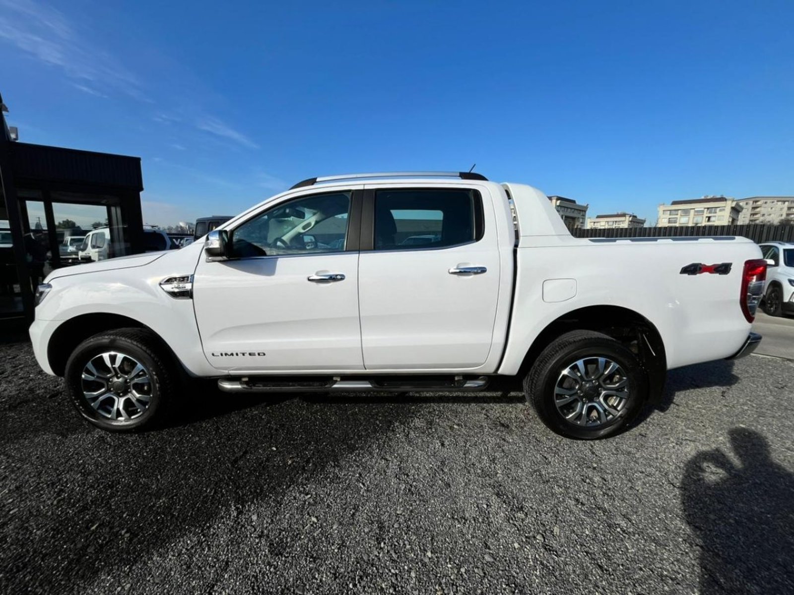 Ford RANGER RANGER DSL LIMITED 3.2L 2023 - Imagen 8 de 10