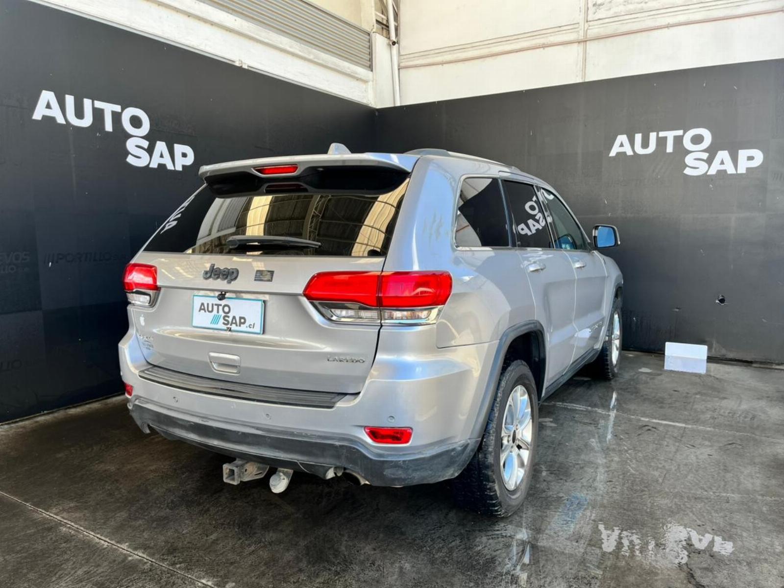 Jeep NEW GRAND CHEROKEE 4X4 3.6 AUT LAREDO 2014 - Imagen 6 de 8