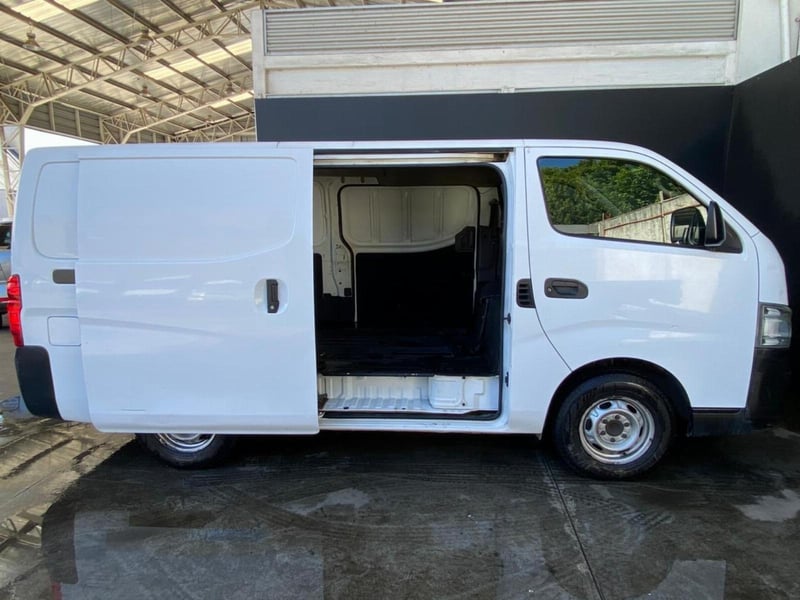 Nissan NV350 2.5 DIESEL MECANICO 2015 - Imagen 5 de 10