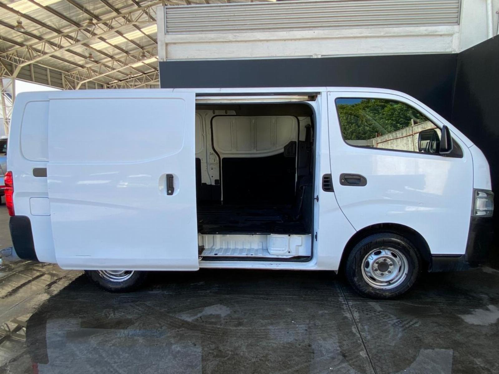 Nissan NV350 2.5 DIESEL MECANICO 2015 - Imagen 5 de 10