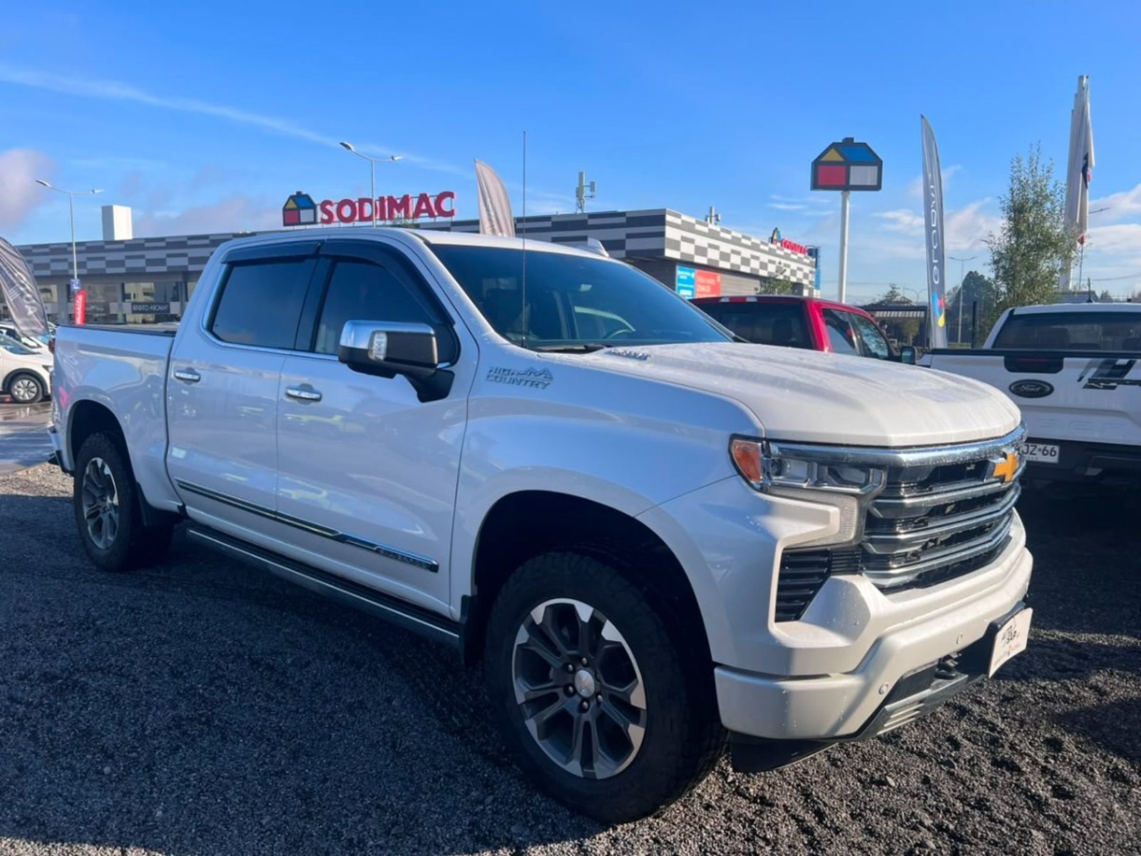 Chevrolet SILVERADO 4X4 3.0L AUT HIGH COUNTRY DIESEL 2023 - Foto 3 de 10