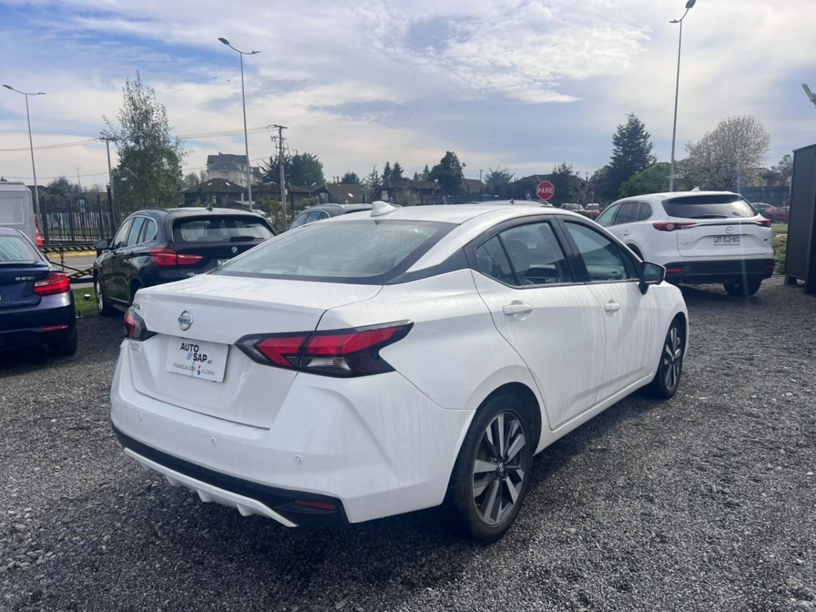 Nissan VERSA EXCLUSIVE 1.6 AUT 2020 - Foto 5 de 10