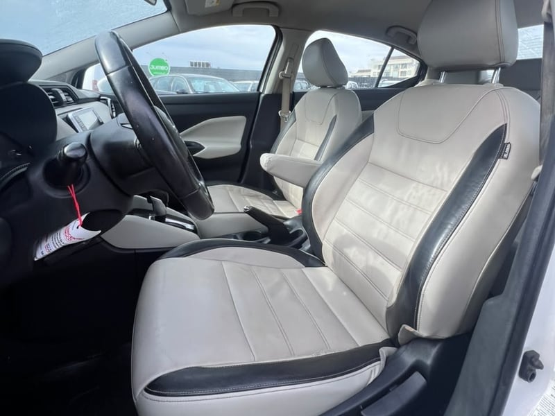 Nissan VERSA EXCLUSIVE 1.6 AUT 2020 - Imagen 9 de 10