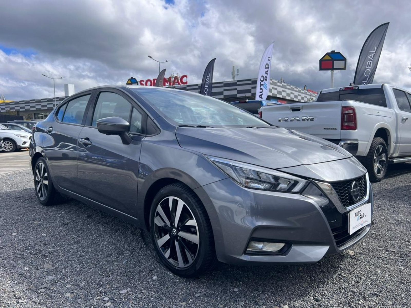 Nissan VERSA CVT 1.6 AUT EXCLUSIVE 2022 - Imagen 3 de 10