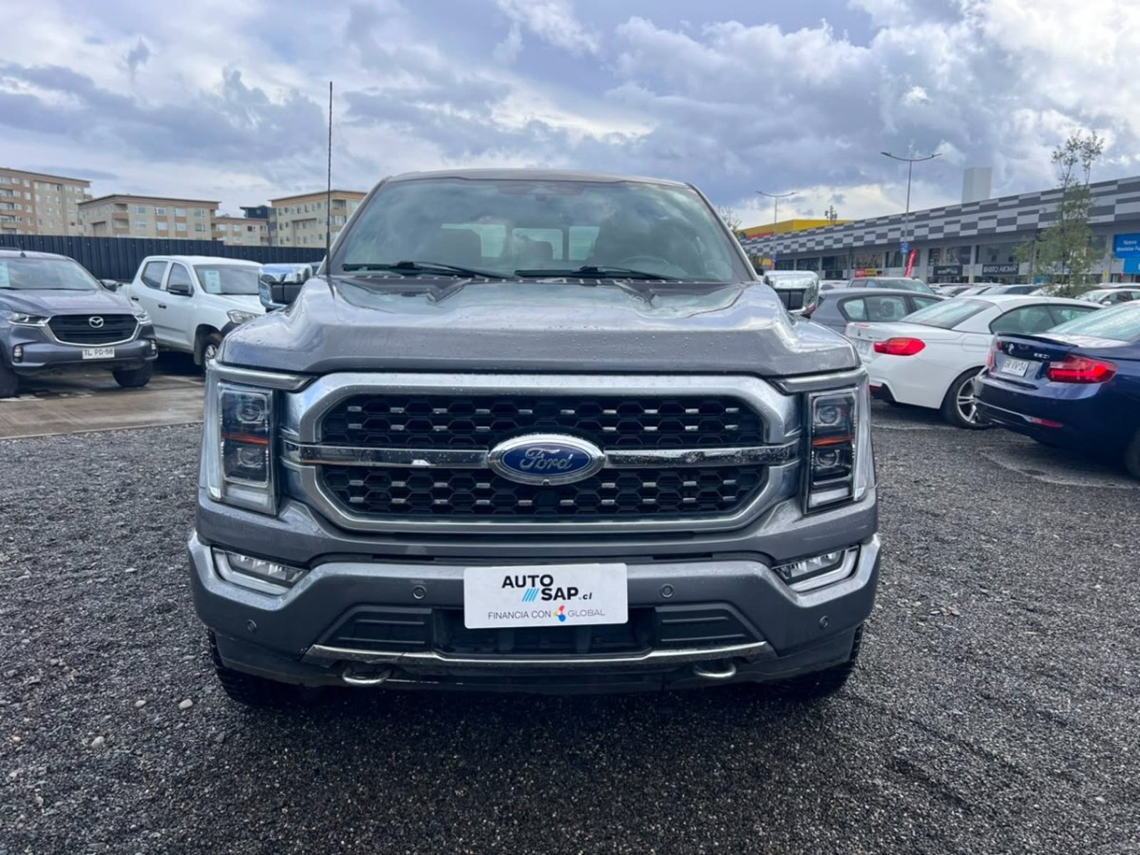 Ford F-150 FHEV PLATINUM 4X4 3.5 AUT 2024 - Foto 2 de 10
