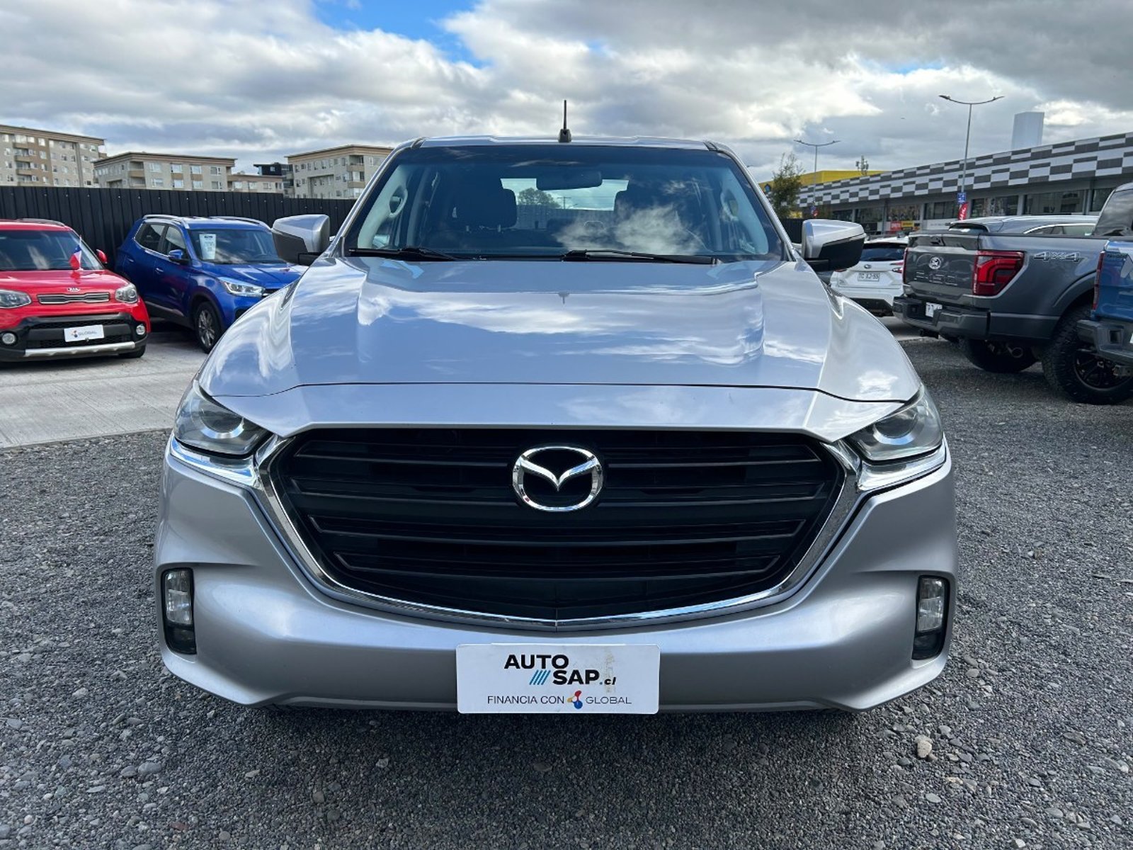 Mazda BT-50 BT50 4X4 3.0 AUT 2023 - Foto 2 de 10