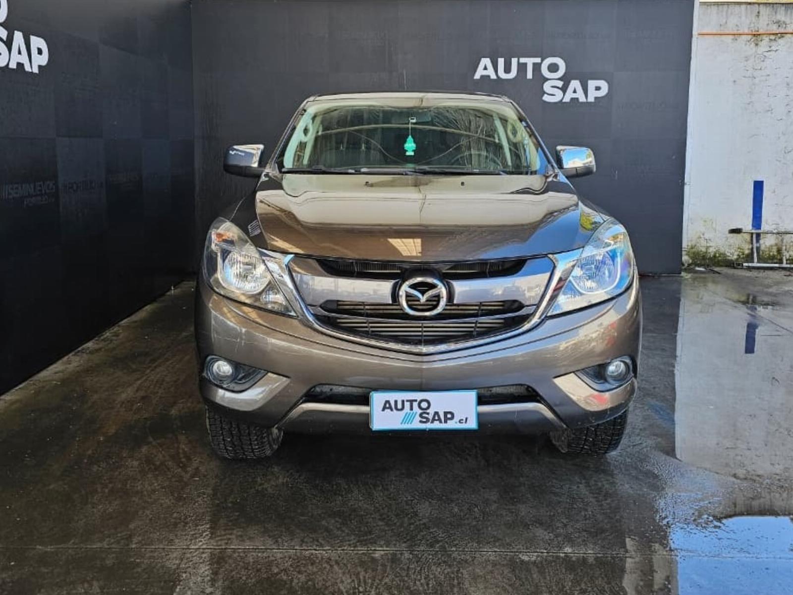 Mazda BT-50 DOHC DCAB 2.2 MT 2022 - Foto 2 de 8