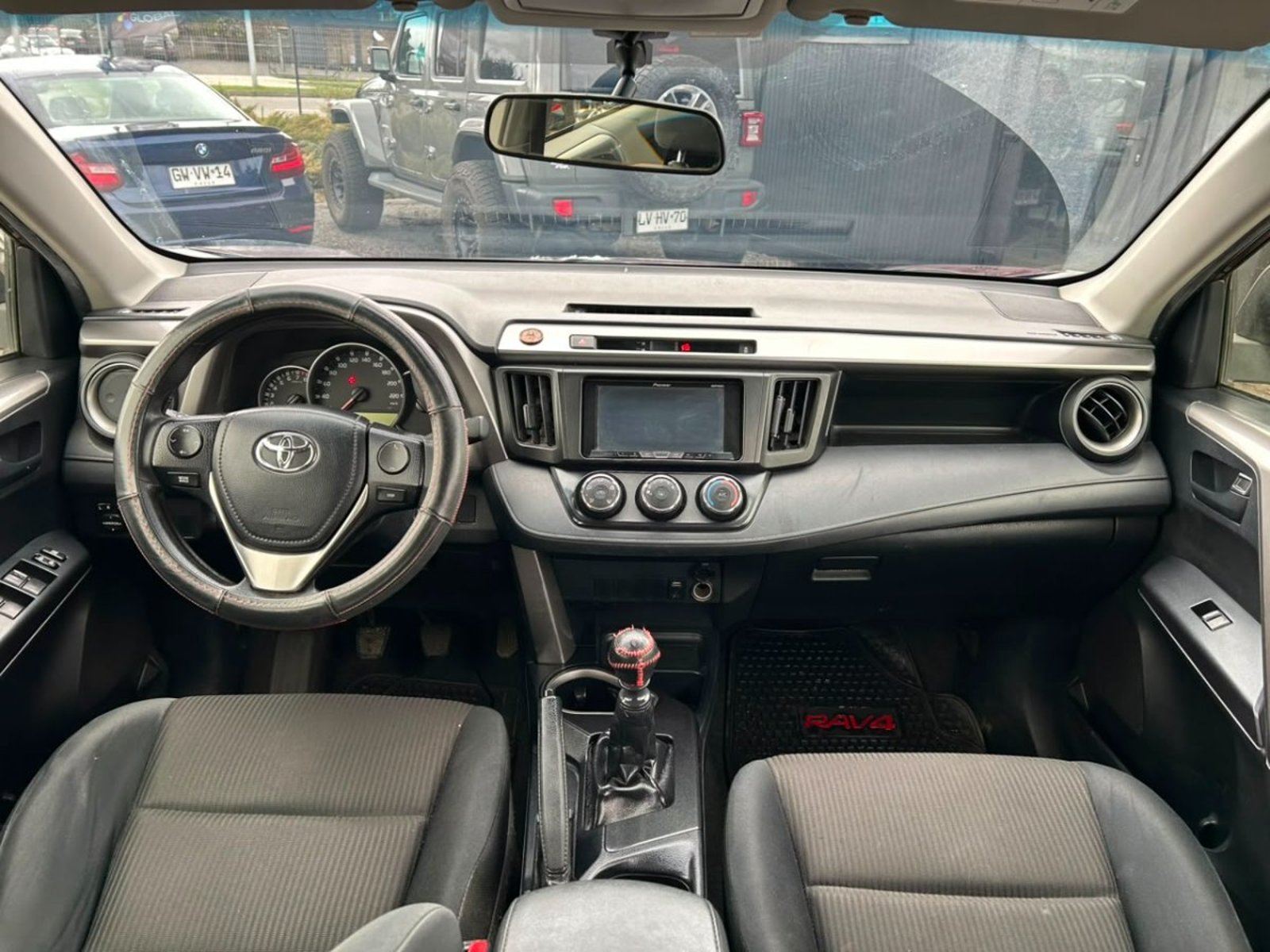 Toyota RAV 4 2.0 4X2 MT LUJO 2016 - Imagen 8 de 10