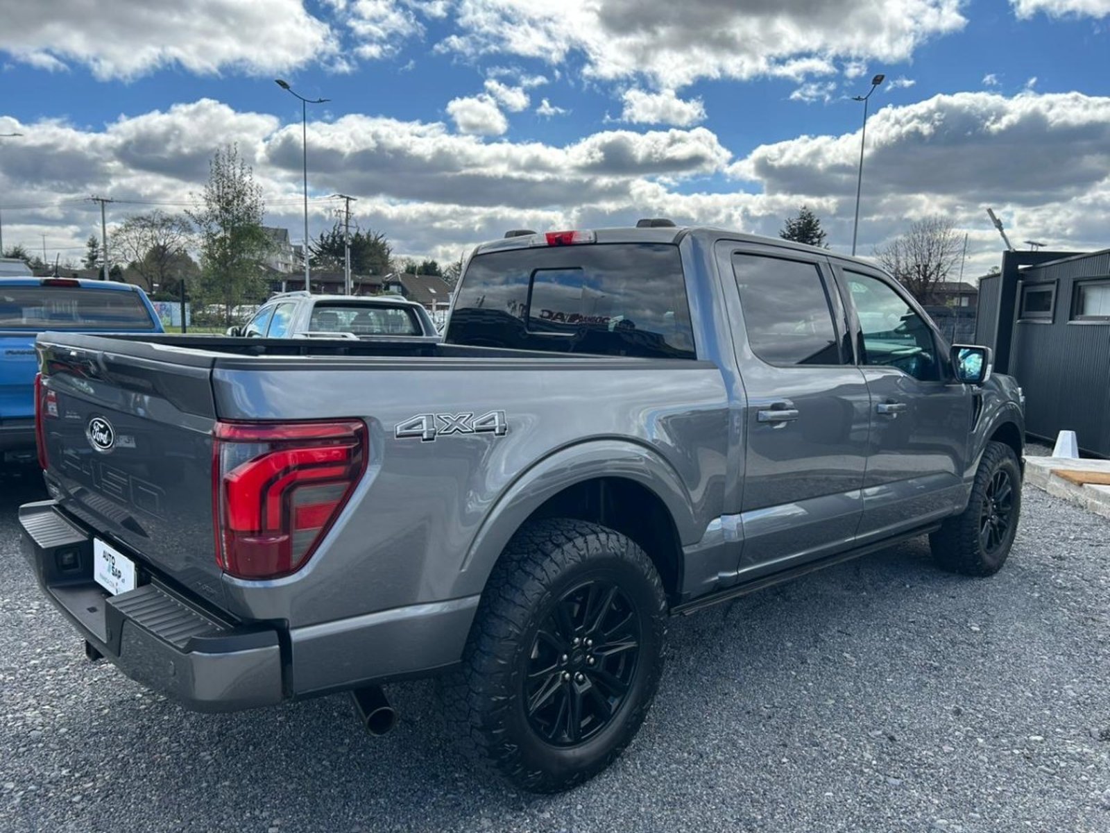 Ford F-150 PLATINIUM 4X4 3.5 AUT 2024 - Foto 5 de 10
