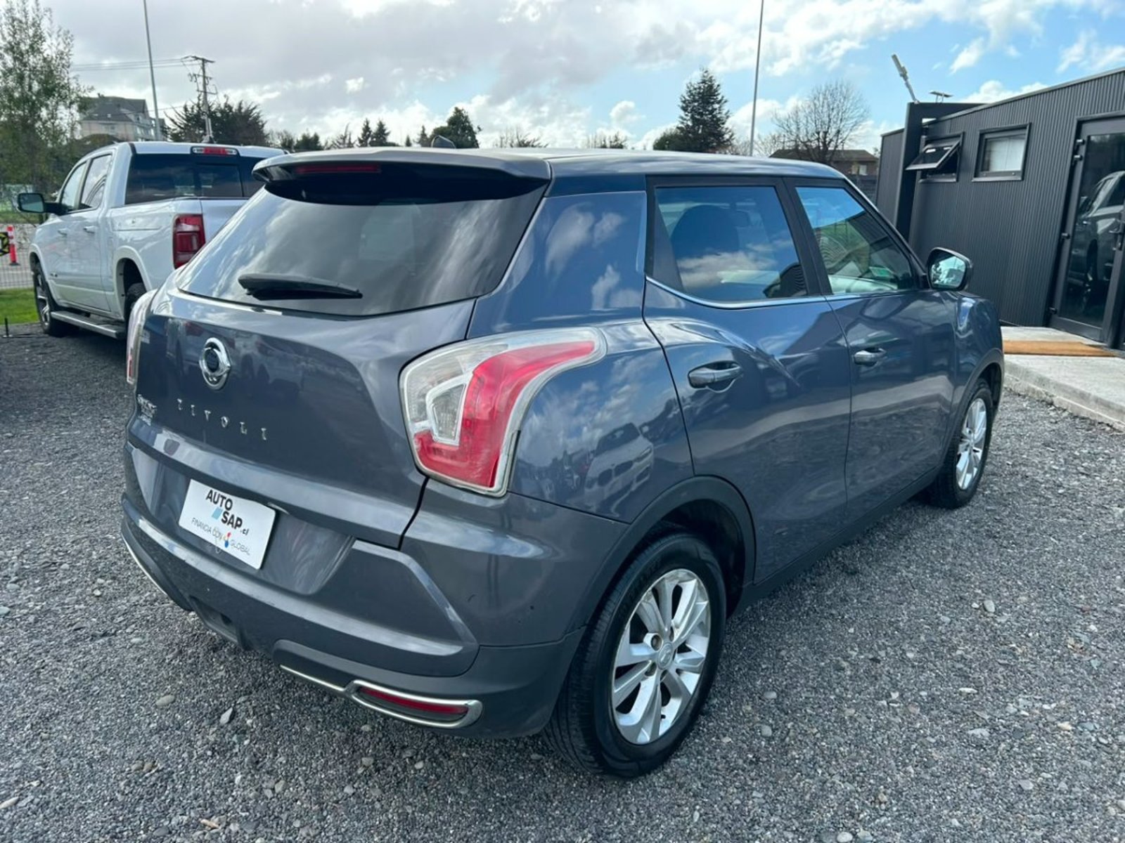 SsangYong TIVOLI 1.6 MT 2020 - Imagen 5 de 10