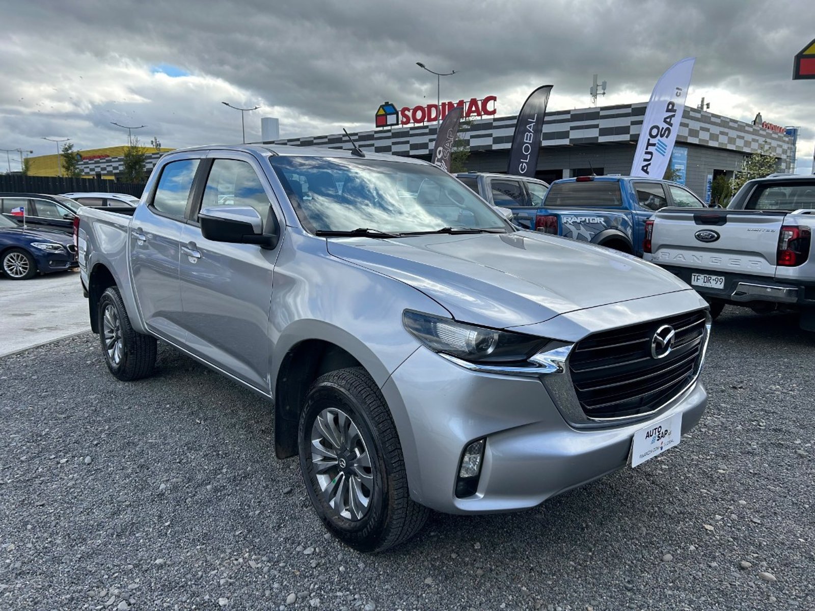 Mazda BT-50 BT50 4X4 3.0 AUT 2023 - Foto 3 de 10