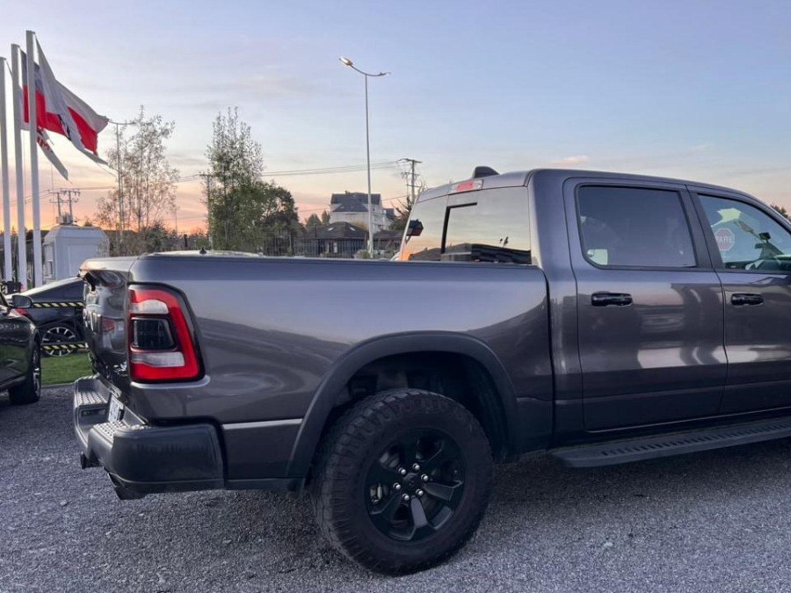 RAM 1500 1500 REBEL CREW DCAB 4X4 5.7 AUT 2024 - Foto 4 de 10