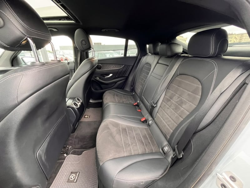 Mercedes-Benz GLC 300 2022 - Imagen 9 de 10