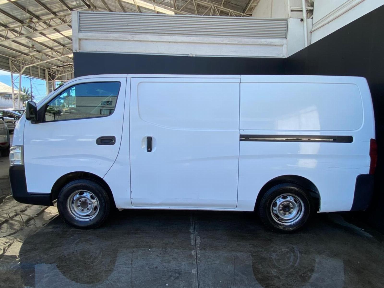 Nissan NV350 2.5 DIESEL MECANICO 2015 - Imagen 10 de 10