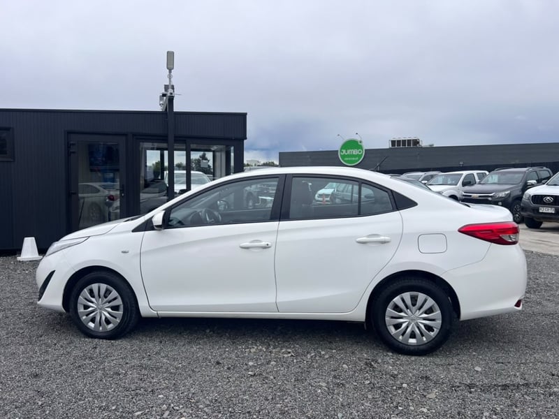 Toyota YARIS SEDAN 1.5 AUT 2019 - Imagen 5 de 10