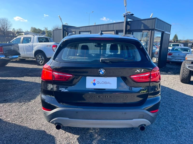 BMW X1 2.0 URBAN MILLENIAL SDRIVE 20I 4X2 AT 2018 - Imagen 6 de 10