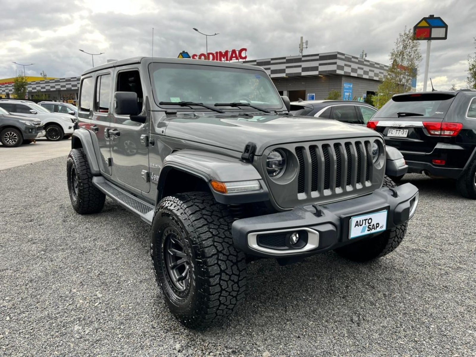 Jeep WRANGLER UNLTD SAHARA 4X4 3.6 AUT 2019 - Foto 3 de 10