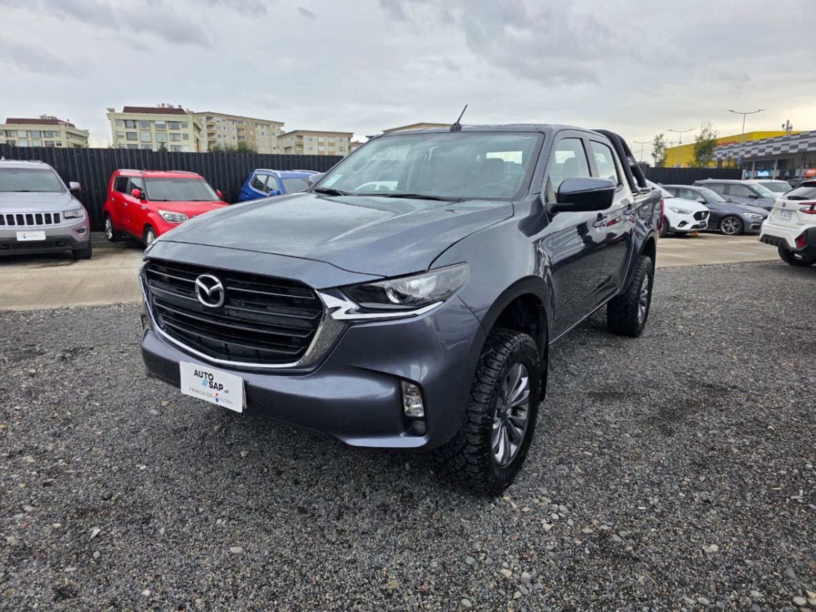Mazda BT-50 3.0 CORE 4X4 6MT 2024 - Foto 2 de 10