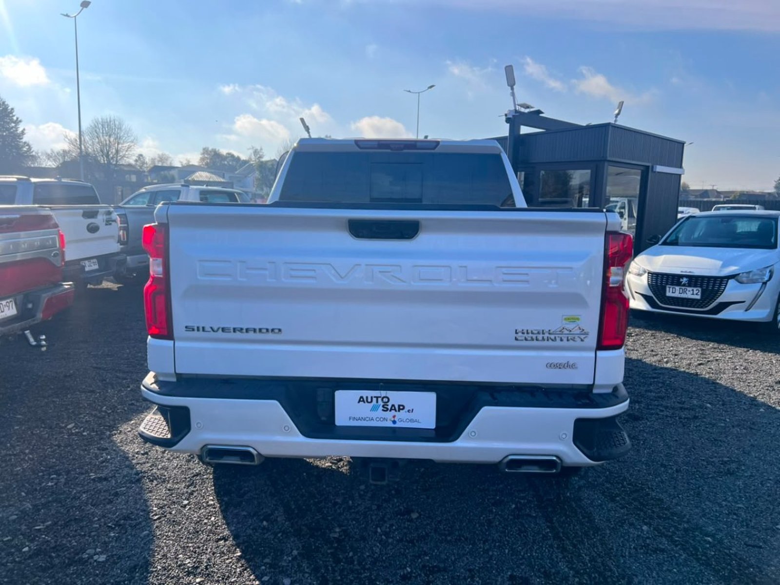 Chevrolet SILVERADO 4X4 3.0L AUT HIGH COUNTRY DIESEL 2023 - Imagen 6 de 10